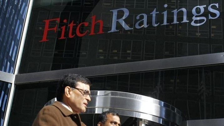 Komentar Fitch Usai Indosat Jual Ribuan Menara